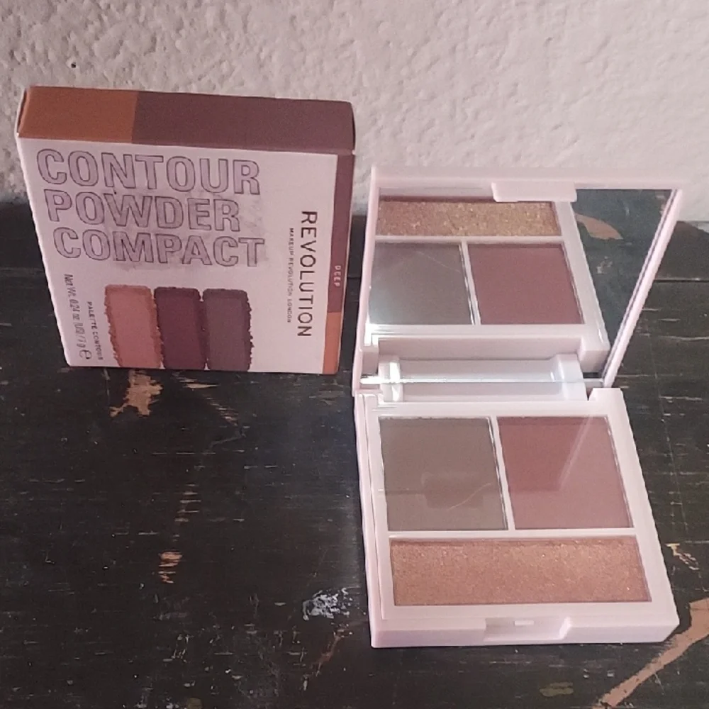 Revolution Contour Palette - Brown and Gold Shades